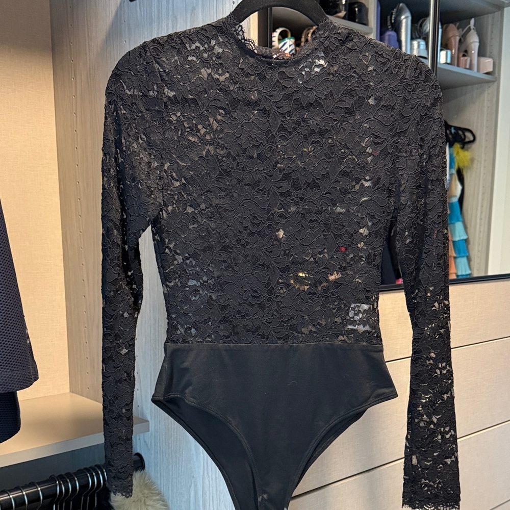 Chic Black Lace Women's Bodysuit